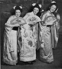 1957 The Mikado - Three Little Maids MBM-Su57P06